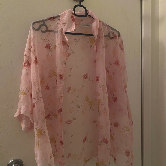 Sheer pink floral button up - Picture 1 of 4